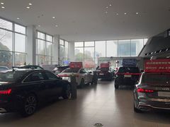 -上海永达奥诚奥迪4S店(申江路店)