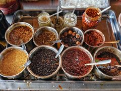 小料台-老奶烧肉米线