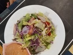 蔬菜沙拉配千岛酱-遇见西木美式餐厅(体育路店)