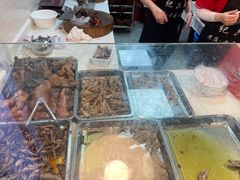 -王浩儿纪六孃甜皮鸭(乐山总店)