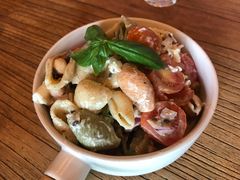 -Common Table · Brunch & Coffee