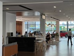 -宁波宝信宝马4S店(江北日湖店)