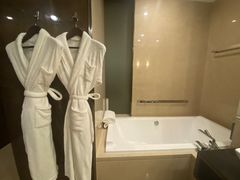 -广州天河希尔顿酒店