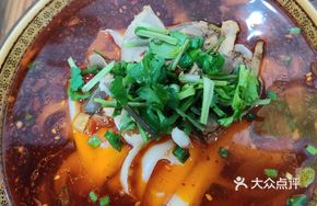 Pickled Pepper Chicken Offal Noodles (3 Liang)