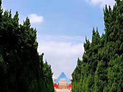 -上海市龙华烈士陵园