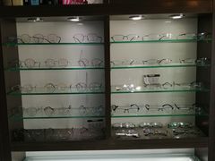 -视野联行眼镜蔡司·依视路官方授权店(顺城店)