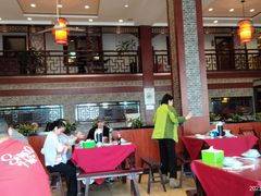 -侬佳蒸菜馆(听潮店)