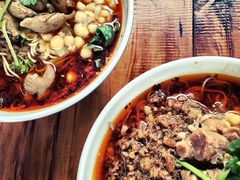 肥肠面-老地方猫儿面(磁器口店)