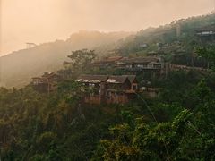 -三亚亚龙湾人间天堂鸟巢度假村