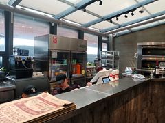 -HIGH FIVE哈福手工汉堡(桂林路店)