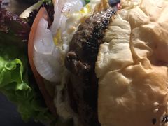 -HIGH FIVE哈福手工汉堡(桂林路店)