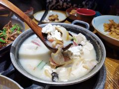 土家手掰柴火豆腐-吃饭皇帝大土家民族菜(正大广场店)