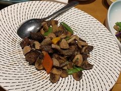红酒香蘑爆牛小排-香浙汇(望京店)