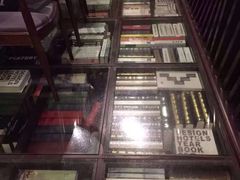 iphone_upload_pic-钟书阁(松江泰晤士小镇店)