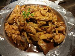 鸡翅煲-胖哥俩肉蟹煲(湖滨银泰in77店)
