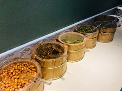 自助小菜台-丽丽三鲜螺蛳粉(田林路店)
