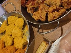 -BHC炸鸡(明洞总店)