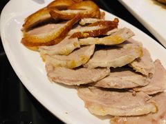-皇城根·烤鸭·鱼头·家常菜(欧亚大观乐活城店)