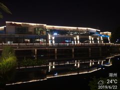 -湖州太湖旅游度假区-月亮广场