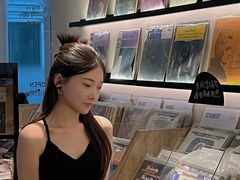 -黑胶星球(华发中城商都店)