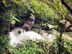 -藏龙百瀑风景区