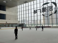 -冠军冰场CHAMPION RINK(凯德广场店)