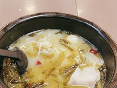 -灵芝妹子海鲜米线(瓦房店新玛特店)