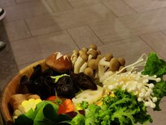 蔬菜拼盘小份-湊湊火锅·茶憩(和平大悦城店)