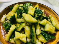 刀拍黄瓜-渝湘厨(古美店)