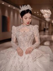 -不晚国际婚纱礼服