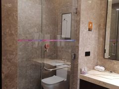 -蓝蔻酒店(深圳东站布吉万象汇店)