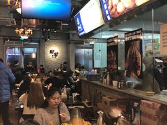 -巴四老城区炭火蛙锅(张江店)