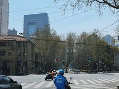 -衡山路(地铁站)