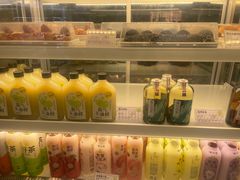 零售区-奈雪的茶(湖滨银泰in77C区PRO店)