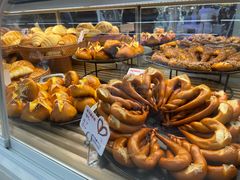 -红星前进面包牛奶公司(君太店)