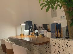 -Line 咖啡(石厦花园店)