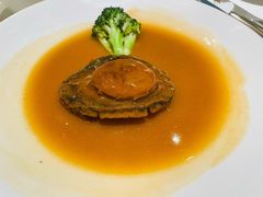 古法鲍汁扣鲜鲍鱼皇-皇朝会.经典传统粤菜(外滩店)