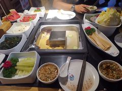 -东道煮牛肉火锅(重庆路店)