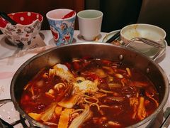 -黄记煌三汁焖锅(新佳丽江汉路店)