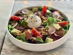 藜麦窝蛋沙拉-The Rug Cafe(王府中环店)
