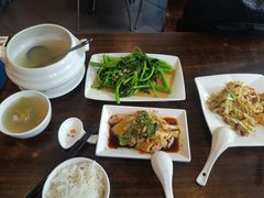 -裕记烧腊连锁餐饮(国商分店)