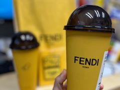 -喜茶(迪士尼小镇·平行宇宙店)
