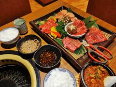 -炼火烤肉店