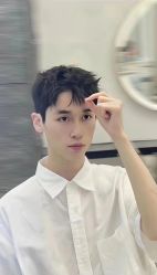 -一家只做男发烫染的店