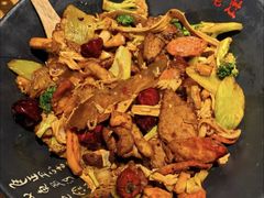 -风光老灶麻辣香锅(大成路翠微百货店)
