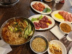 -韩风烤牛肉冷面店