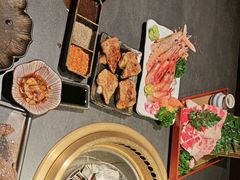 -铭牛烧肉·和牛海鲜自助(高新月牙湖店)