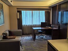 -广州中心皇冠假日酒店