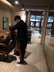 -PE SALON