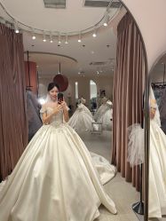 -PAI婚纱礼服设计馆【大牌租赁/高级定制】
